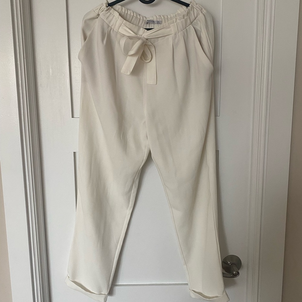 White Trousers Stradivarius